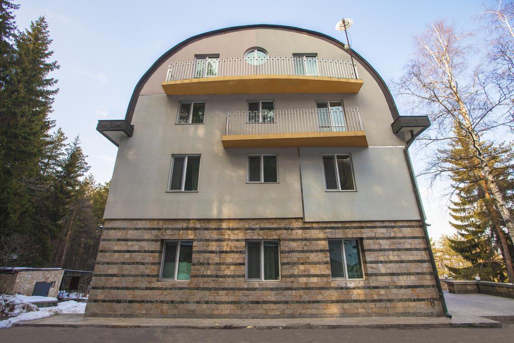 Family Hotel Saint George Sofia Esterno foto